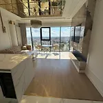 Hanza Tower Gold 19th Floor Apartamento