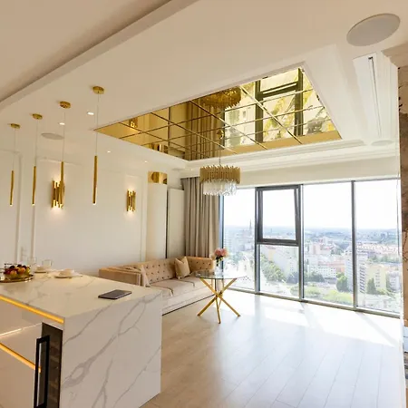 Hanza Tower Gold 19th Floor * Estetino