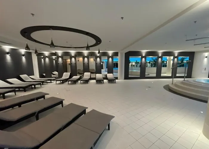 Hanza Tower Gold 19th Floor * Szczecin