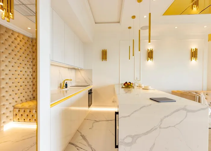 Hanza Tower Gold 19th Floor Apartamento